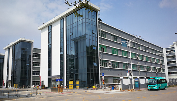 红坪镇智慧园区幕墙维修